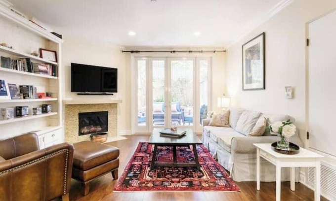 Studio City Condo | Large Luxury Tuscan Villa Style Condo + Huge Patio
