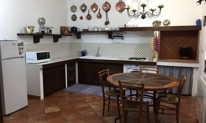 Ollastra House | Large manor house