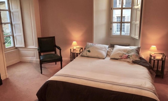 Laval House | Large medieval house in the center of Laval