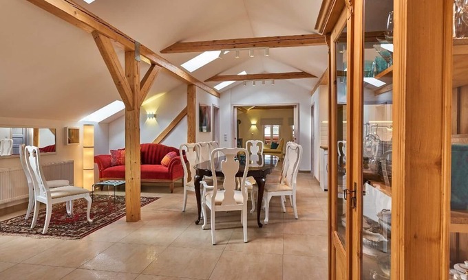 Regenhutte Apartment | Large modern loft with a luxurious ambience