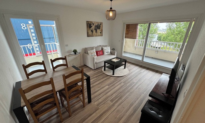 Courseulles-sur-Mer Apartment | Large modern F3 - near port