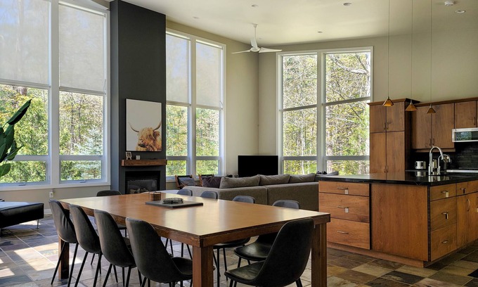 Grand Bend Cottage | Large Modern/Rustic Cottage-Walk to Private Beach