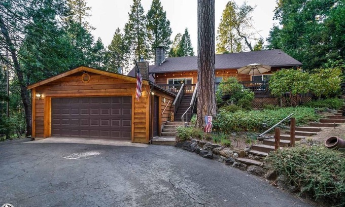 Twain Harte House | Large Mountain, Pet Friendly Home w/Game Room & Twain Harte Lake Access