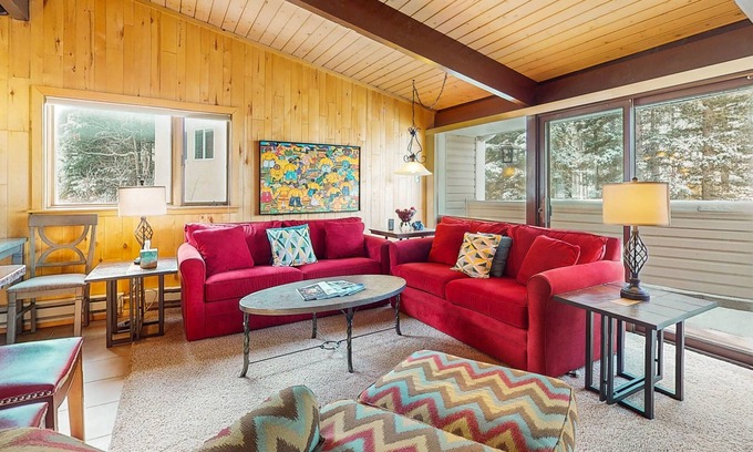 Taos Ski Valley Condo | Large mountainside condo at Taos Ski Valley with views & balcony - near hiking