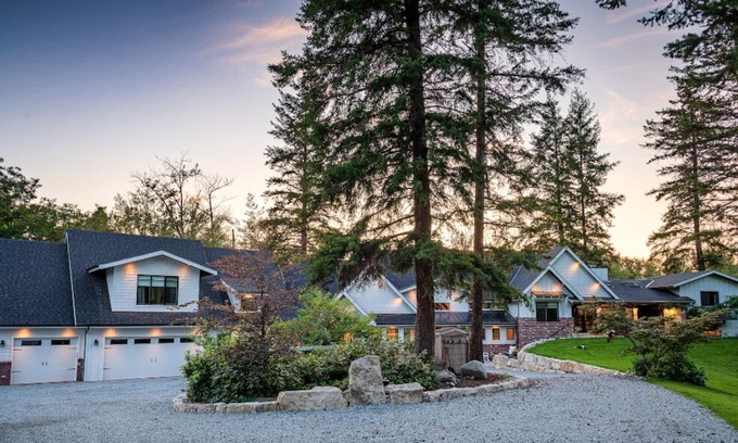 South Pandosy Other | Large New Suite on a Hidden Estate in Kelowna on a Quiet Rural Setting