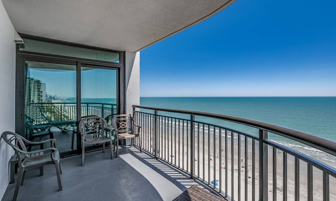 Myrtle Beach Condo | Large Oceanfront 3 Bed Corner Unit (12th Floor) - by Luxury Beach Rentals