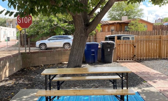 Albuquerque House | Large One-Bedroom Adobe Near Downtown
