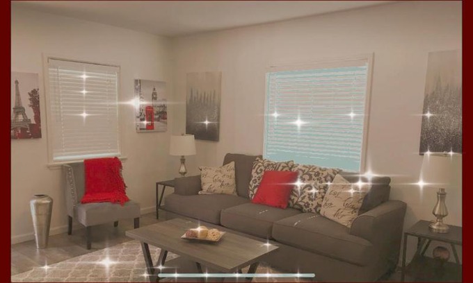 Sherman Oaks House | Large One Bedroom centrally located
