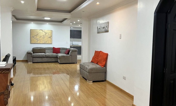 Naciones Unidas Boulevard Apartment | Large Private 3 BDR apartment in downtown Quito