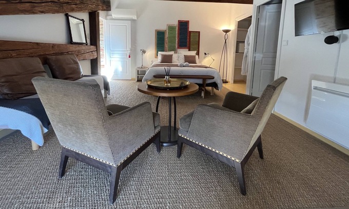 Villeneuve-la-Riviere Bed & Breakfast | Large Suite (2-3 pers.), Jacuzzi & Terrace access, 10' from Perpignan