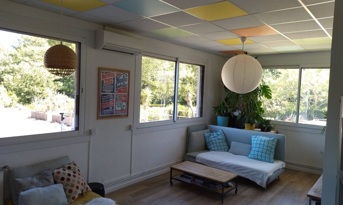 Sud Apartment | Large, sunny apartment close to the heart of the city