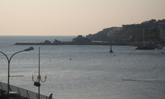 Banyuls-sur-Mer Apartment | Large T2 duplex with character, all comfort, exceptional sea view