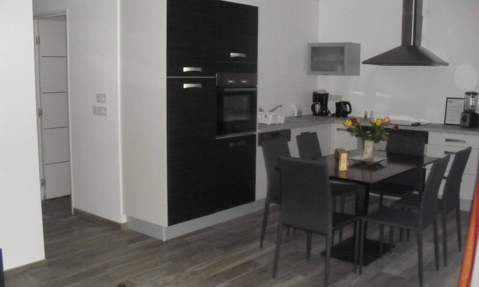 Combrit Apartment | large T3 with garden, heated pool and beach 700 m