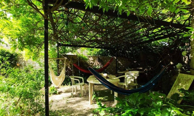 Estagel House | Large townhouse with hidden garden