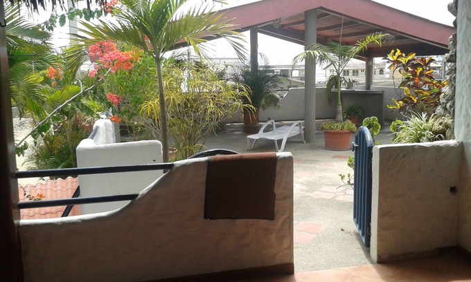 Salinas House | Large traditional Ecuadorian house with lovely Bay Ocean View