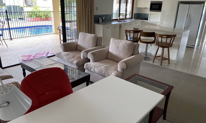 Belmont House | Large Two Bedroom Acreage Apartment