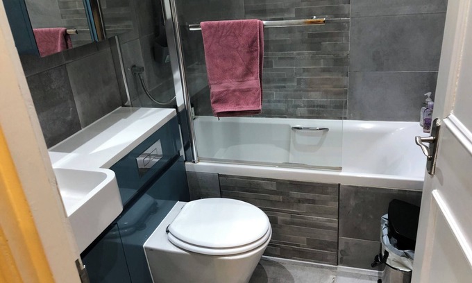 Haringey Apartment | LARGE TWO BEDROOM FLAT AT CENRAL MUSSWELLHILL-LONDON