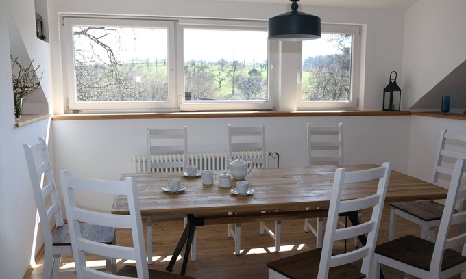 Tettnang Apartment | Large vacation apartment, wonderful view of the countryside, approx. 6 km from Lake Constance