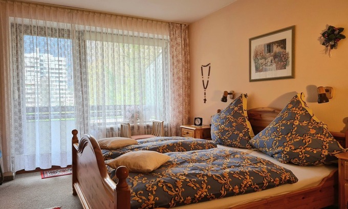 Bad Reichenhall Apartment | Large vacation apartment- 6 persons, 83sqm, 2 bedrooms, 2 balconies