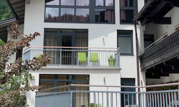Hinterglemm Villa | Large Villa Augustine is in Hinterglemm CENTRE, NO ski buses or taxi necessary.