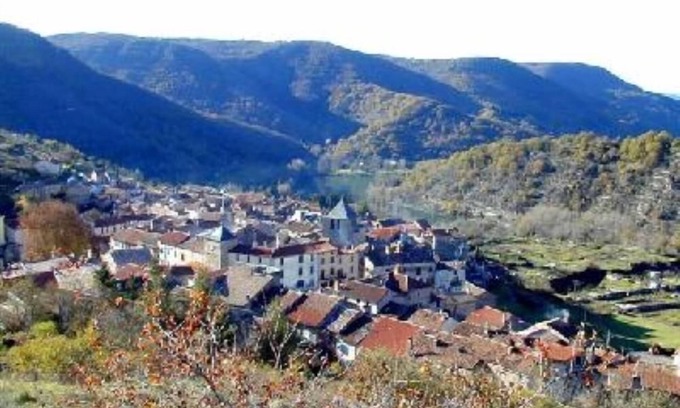 Saint-Rome-de-Tarn House | Large village house with terrace and garden