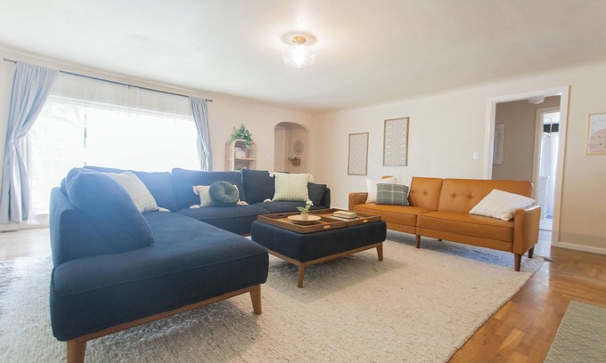 West Eugene House | Large Vintage Home 6 Min to U of O campus