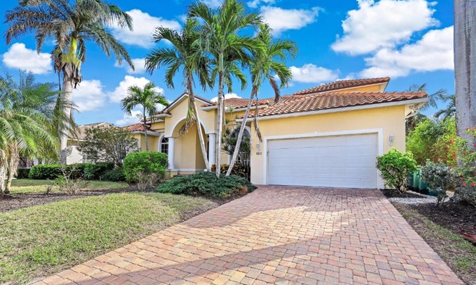 Marco Island House | Large waterfront home with all-day sun on pool