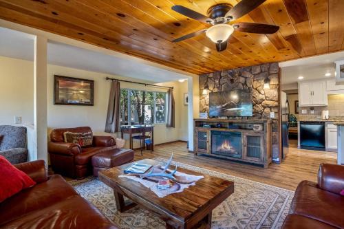 Show Low House | Large Yard with Fire Pit Show Low Cabin