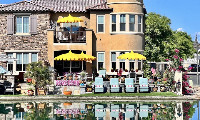 Terra Lago House | Largest 4 Bedroom Lake-house