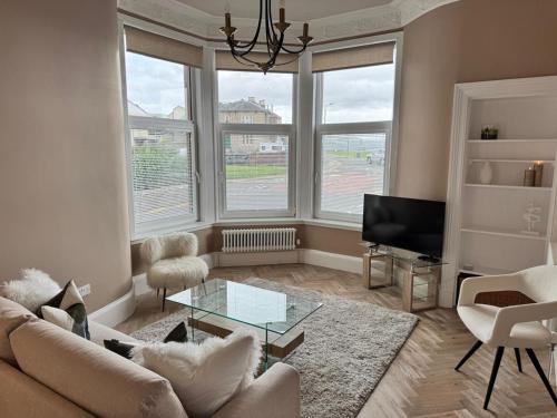 Largs Apartment | Largs Sandringham Apartment