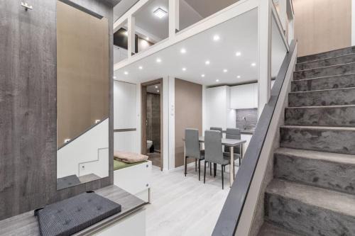 Palace District Apartment | Larina Residence