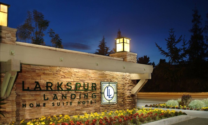 Downtown Hotel | Larkspur Landing Campbell - An All-Suite Hotel
