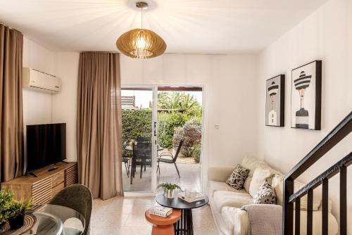 Pervolia Villa | Larnaca Villa Marina