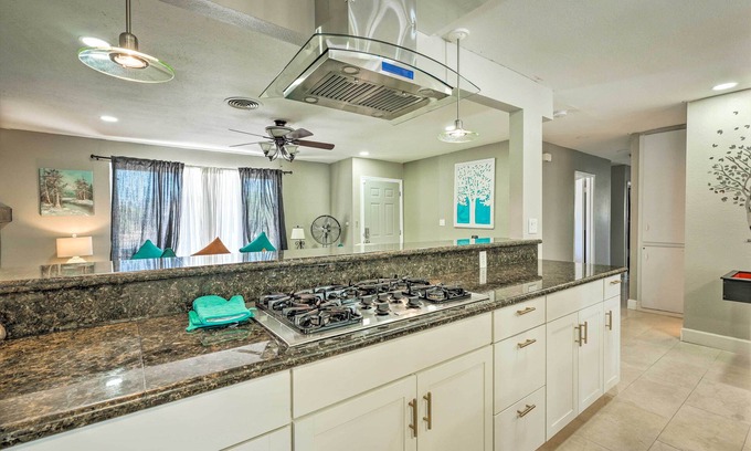 Las Vegas Cottage | Las Vegas Getaway w/Patio & Grill: ~3mi to Strip!
