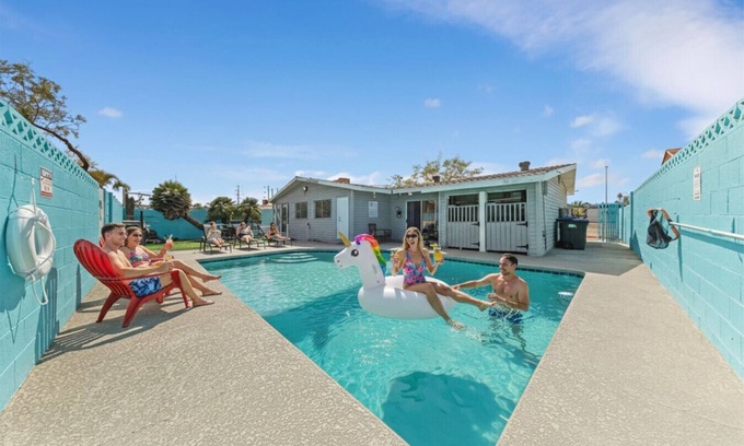 Rancho Oakey Apartment | Las Vegas Home Pool Game-Room BBQ 1st Floor