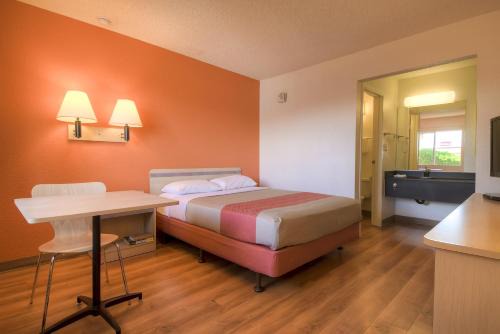 Sunrise Manor Hotel | Las Vegas, NV - Boulder Highway