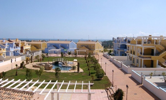 Orihuela Costa Apartment | Las Vistas, Cabo Roig, Costa Blanca. 5-10 mins from beaches and golf by car.