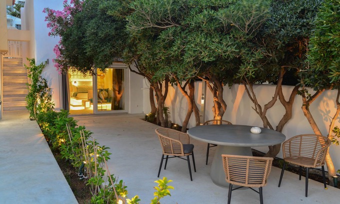Paleopolis Apartment | Lasia Luxury Suite