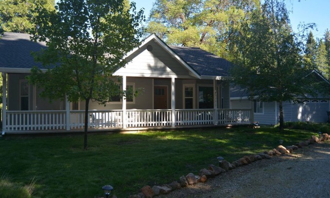 Shingletown House | Lassen retreat: Lovely 3 Br 2 bath home on 1 acre w/meadow & forest views