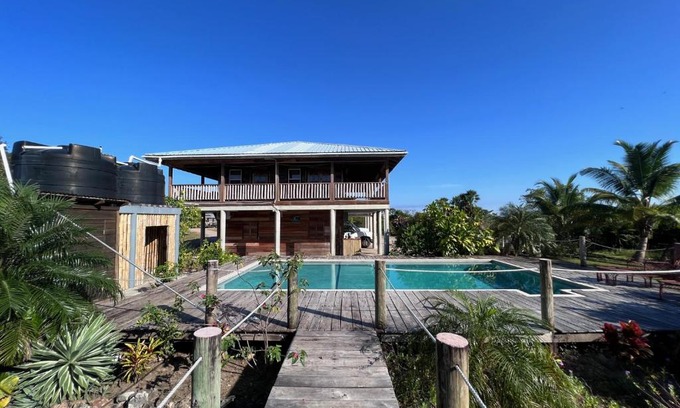 Gales Point Villa | Last Frontiers