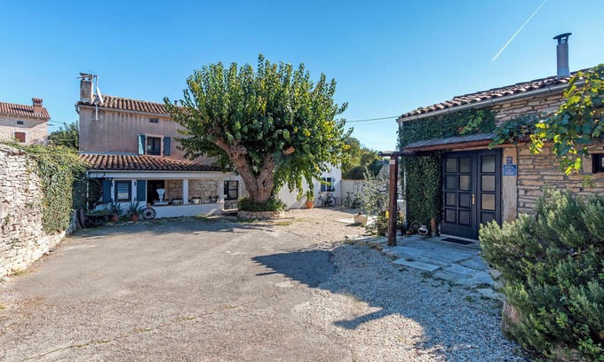 Svetvincenat House | LAST-MINUTE (31. 08.-14. 09) Unique holiday home with private pool and garden