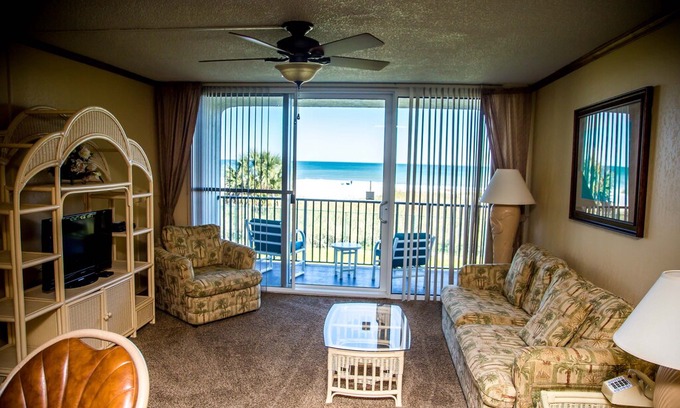 Cocoa Beach Apartment | LAST MINUTE DEAL!! OCEAN LANDINGS RESORT - OCEAN FRONT CONDO