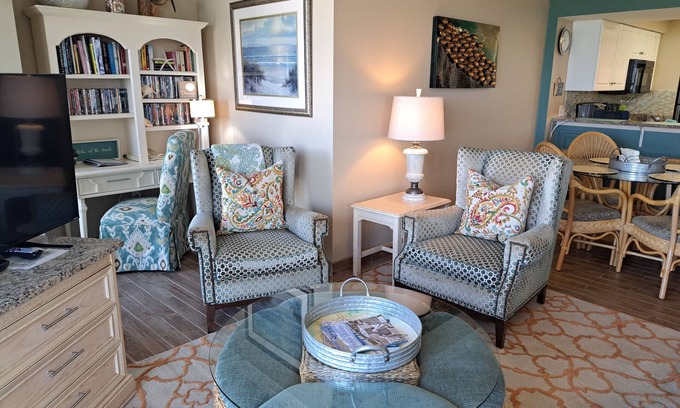 Myrtle Beach Condo | Last Minute Discount 20% ☆ Sep 27-Oct 4 is open! Desirable Area -♡- 77th Ave N
