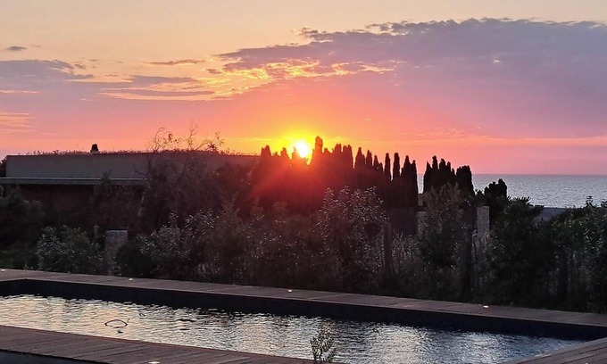Marine de Davia House | Last Minute💫 Superb New Villa 2025 Sea view, swimming pool, beaches on foot