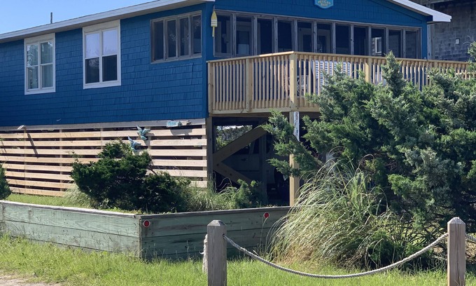 Rodanthe House | Late cancellation! August 23-30 semi oceanfront - dog friendly