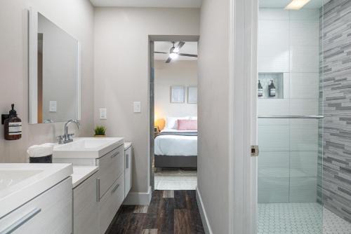 Poinciana Park Apartment | Lauderdale Bliss - Mins to Las Olas & Beach