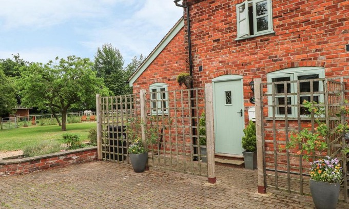 Brereton House | Laurel Cottage, Sandbach