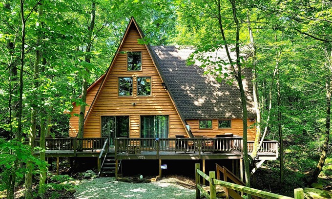 Gray Ski Chalet | Laurel Creek Cabin Rustic Luxury Ski Resort Getaway!
