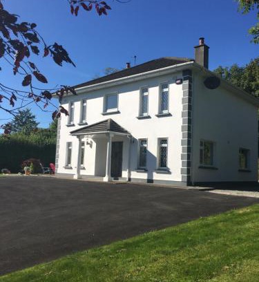 Killarney House | Laurel lodge