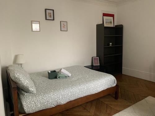Quartier de Rochechouart House | Laurence